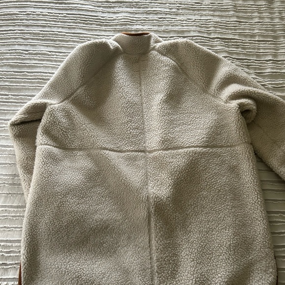 White teddy coat with brown lining from OLD NAVY - Picture 2 of 4